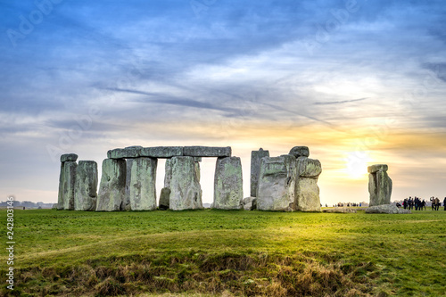 Obraz na plátně Stonehenge with sun set
