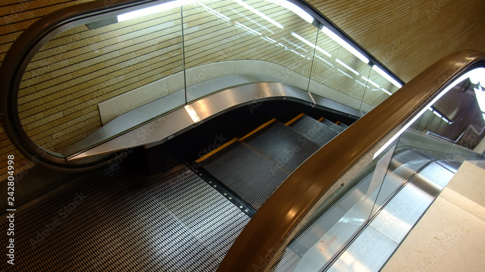 Obraz premium escalator in business center