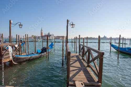  sea ​​yacht pier