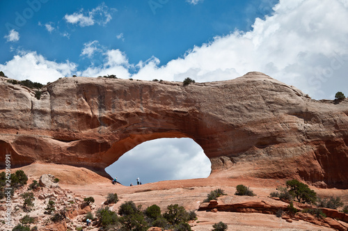 Straight view ot arch in Moab
