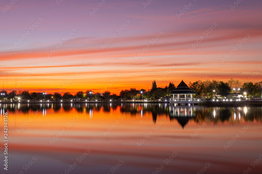 Fototapeta premium Pastel sunset over the water.