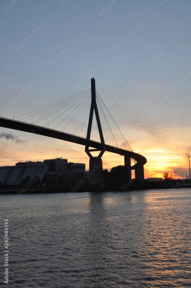 Fototapeta premium Most Köhlbranda