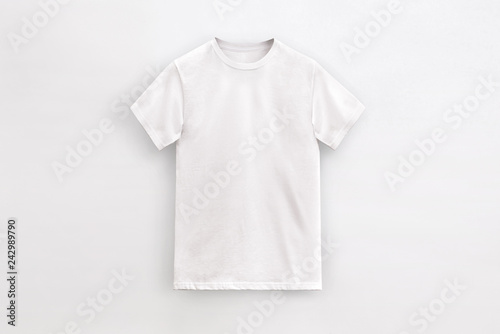Canvas Print Un-branded Royal whitet-shirt man