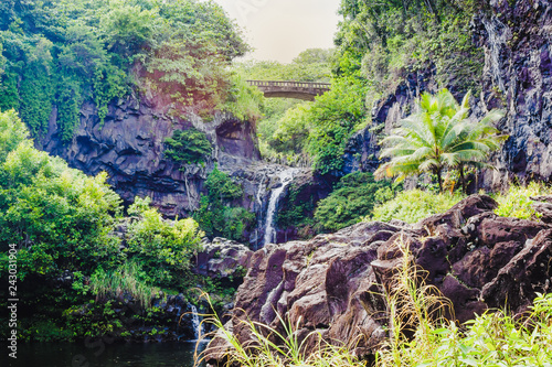 Wasserfall an der Road to hana Hawaii, Oahu