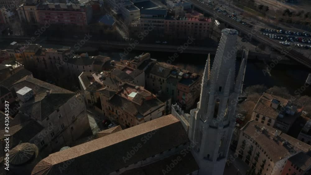 descending and tilting up on Girona's Eglesia of Sant Feliu descending and tilting up on Girona's Eglesia of Sant Feliu