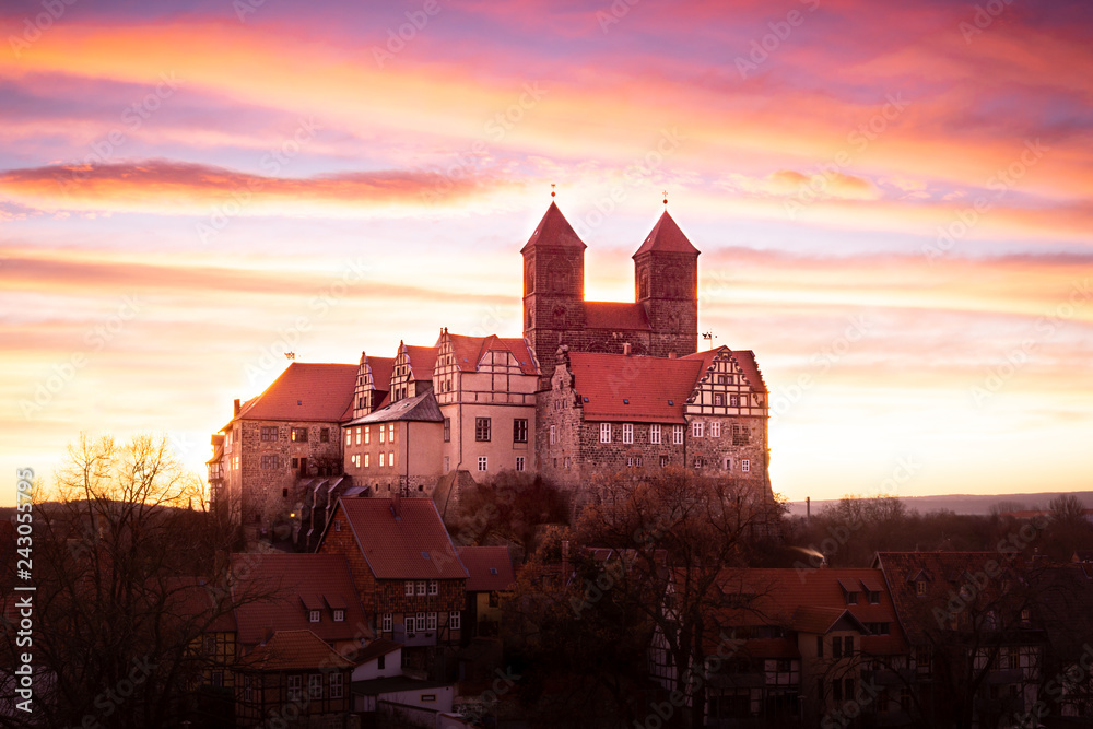 Märchenhafter Sonnenaufgang in Quedlinburg
