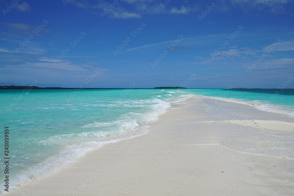 Turquoise water view in the Maldives Turquoise water view in the Maldives