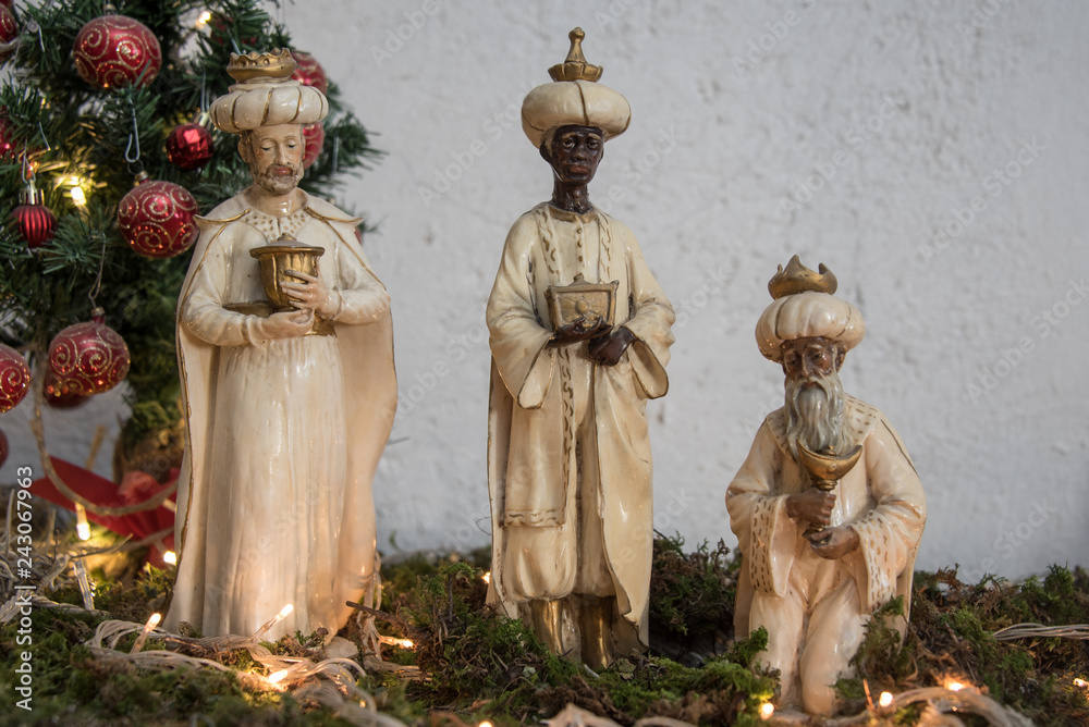 Naklejka premium nacimiento de jesus, navidad, 24 de diceimbre, blanco virgen maria, reyes magos, estrella belem, estrellas, festivo, regalos