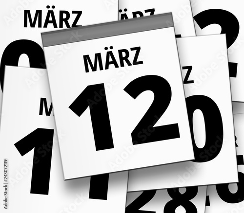 Abreißkalender blatt vom 12. MÄRZ und abgerissene Kalenderblätter im Hintergrund