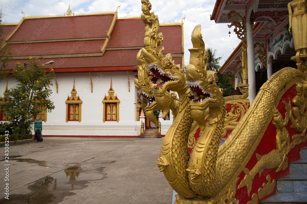 Fototapeta premium buddhist statue