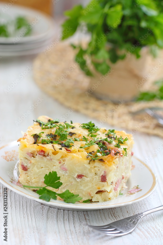 Homemade pasta baked with ham and cheese Homemade pasta baked with ham and cheese