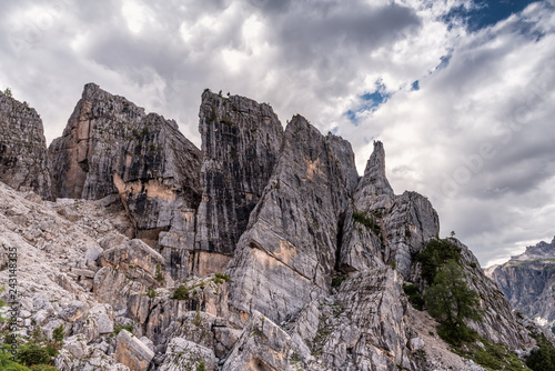 cinque torri dolomites