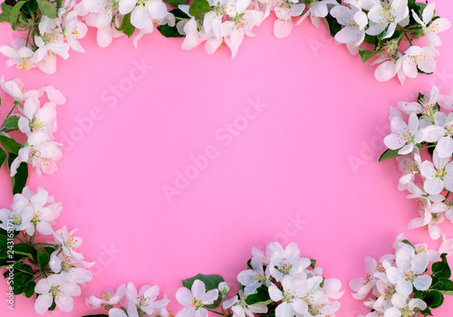 Fototapeta Naklejka Na Ścianę i Meble -  Spring blooming branches on pink background. Natural background. Love, valentine's day.