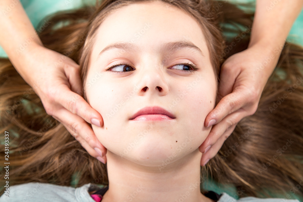 Fototapeta premium Terapia czaszkowo-krzyżowa 