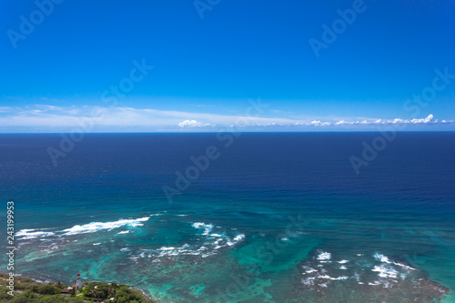 Fototapeta Naklejka Na Ścianę i Meble -  Küste mit Korallenriff auf Hawaii, Oahu
