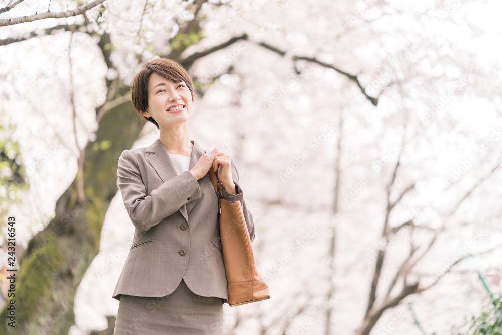桜・ビジネスウーマン 桜・ビジネスウーマン