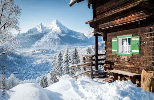 Fotografie, Obraz Winter scenery in the Alps with mountain hut