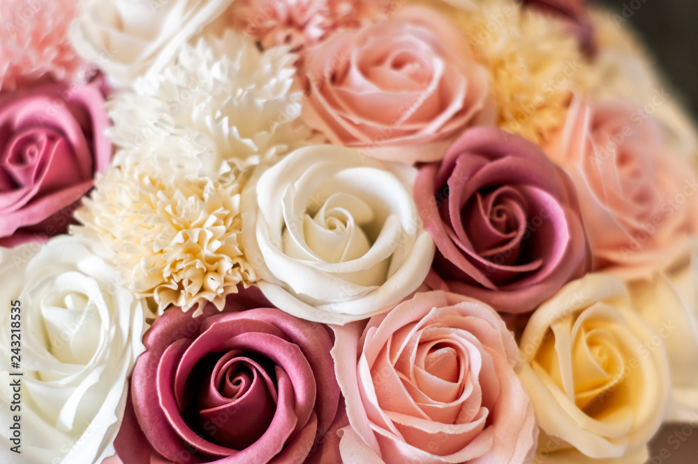 Congratulations on the birth of the baby: Pink box with multi-colored flower buds. Congratulations on the birth of the baby: Pink box with multi-colored flower buds.