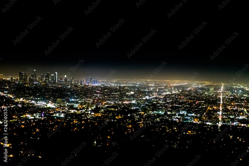 Fototapeta premium Los Angeles Skyline at Night at Griffith Observatory
