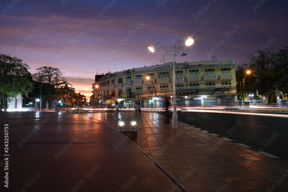 city at night