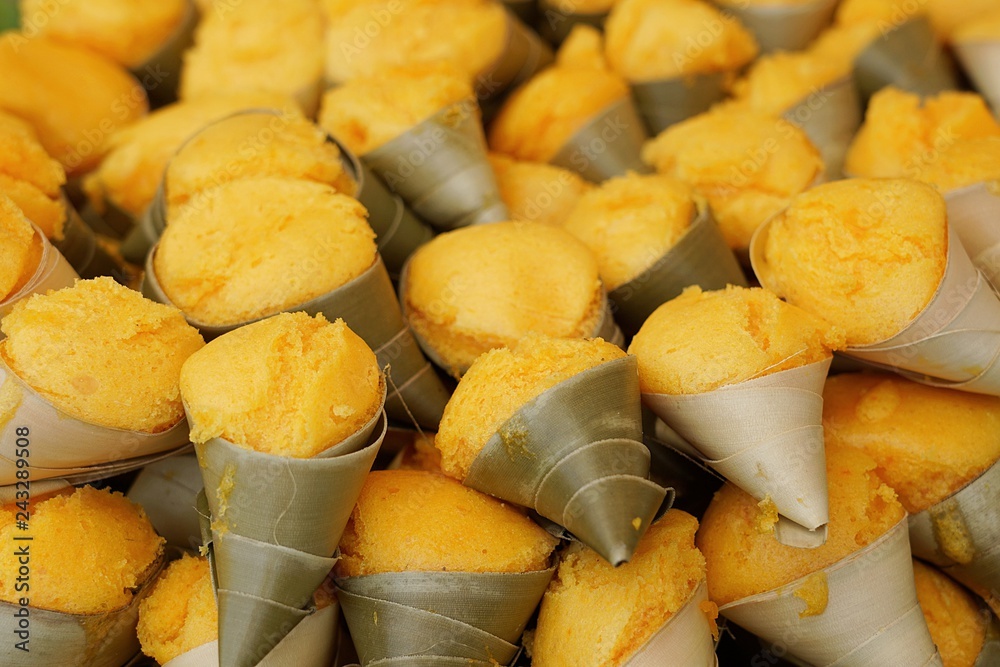 Khanom tan or Steamed toddy palm cake is made from coconut milk, rice