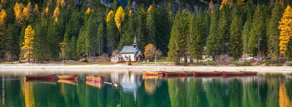 Lago di Braies, Dolomites, South Tyrol, Italy