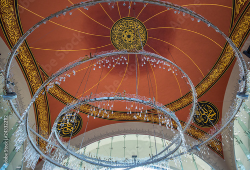 Istanbul and the coexistence of classical and ultramodern architecture