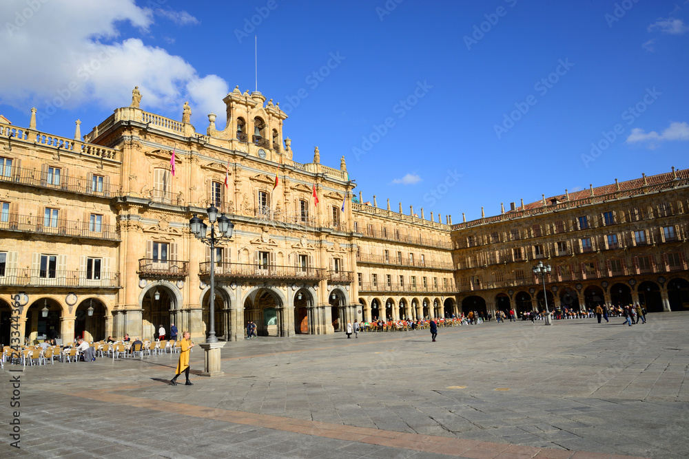 Fototapeta premium Salamanca, Spain - November 15, 2018: Square Mayor of Salamanca.
