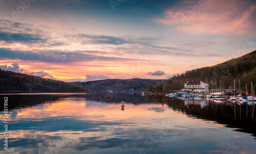 Edersee mit Abendrot 