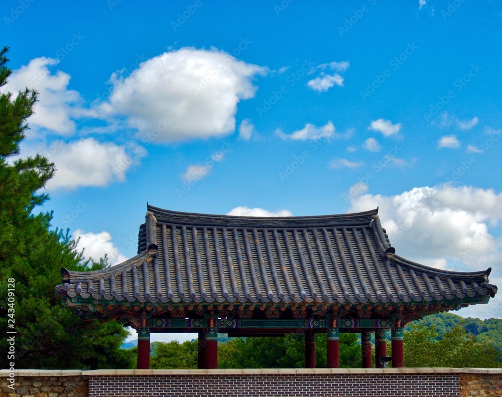 한국의 전통집 한옥 지붕