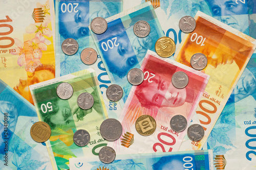 Israeli banknotes of 20, 50, 100 and 200 shekels.