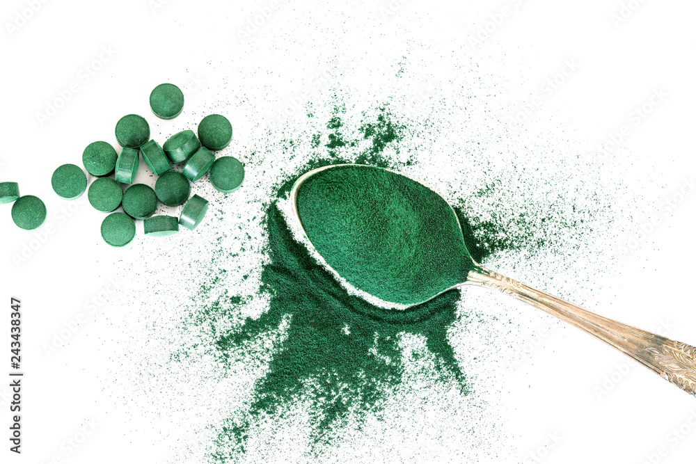 Φωτογραφία Close up group of a spirulina powder , a superfood and detox healthy nutrition