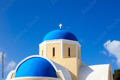 サントリーニ島-青のドームの教会- 