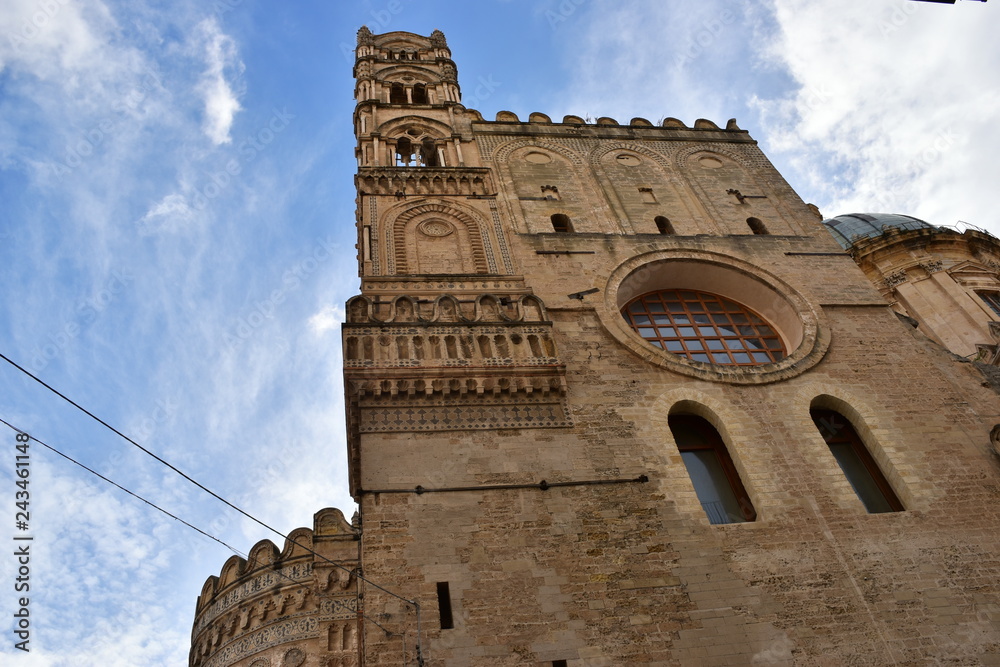 Fototapeta premium Cattedrale di Palermo, La cattedrale metropolitana primaziale della Santa Vergine Maria Assunta