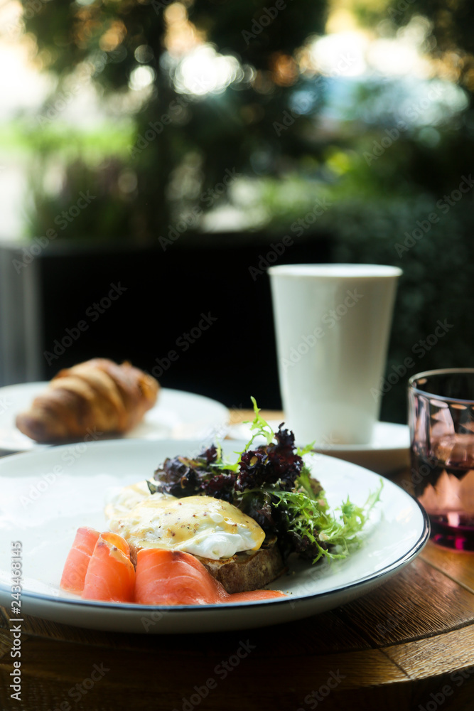 Smoked salmon poached eggs