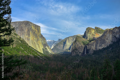 Yosemite mountains in California 