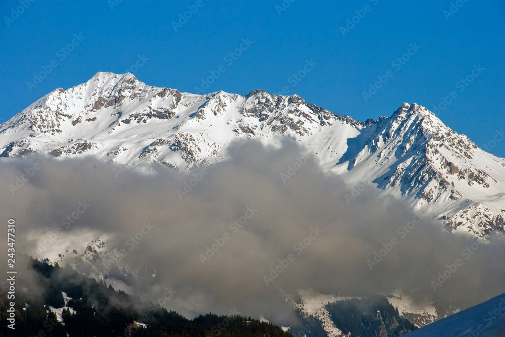 Obraz premium Mont Blanc from La Tania Courchevel 3 Valleys French Alps France