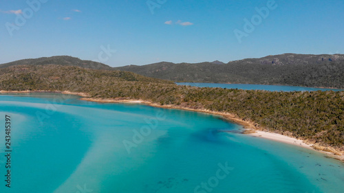 Aerial view of Queensland beaches, Australia. Whitsunday Islands Archipelago on a sunny day © jovannig