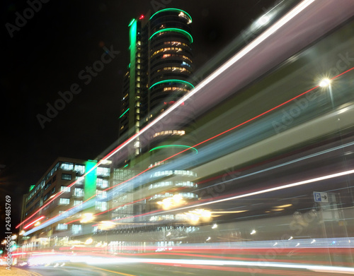 Fotografie Blurred lights lest by moving traffic at night in bridgewate place leeds