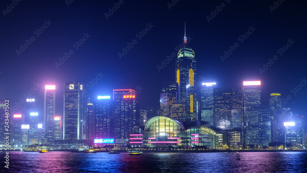 Obraz premium 香港 ビクトリアハーバー 夜景 湾仔方面