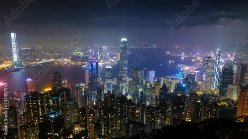 香港 ビクトリアピーク遊歩道（盧吉道観景台）からの夜景