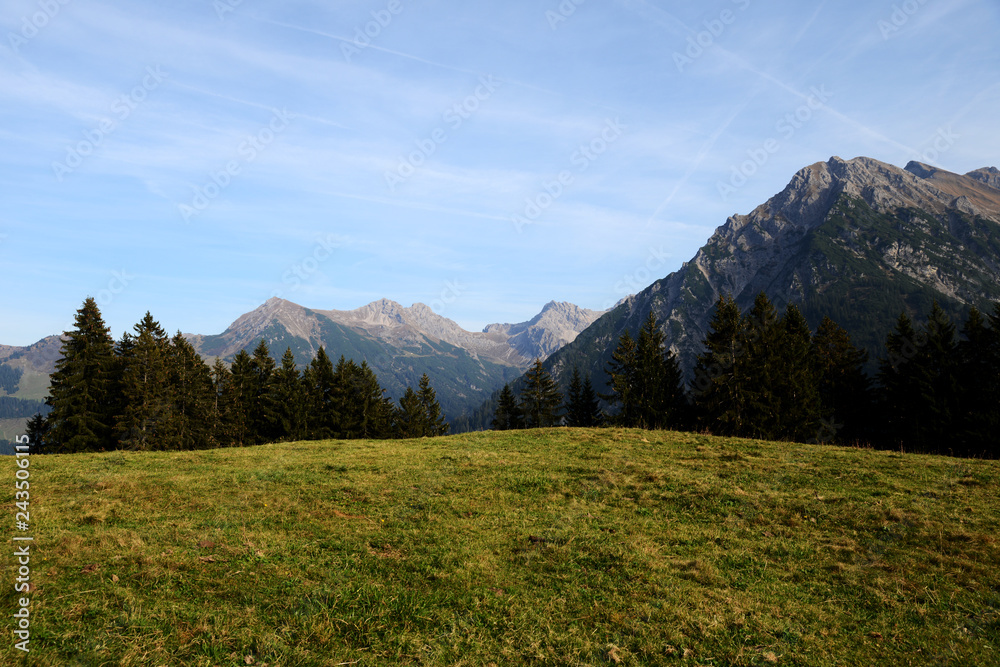 Allgäuer Alpen - Blick vom Walmendinger Horn Allgäuer Alpen - Blick vom Walmendinger Horn