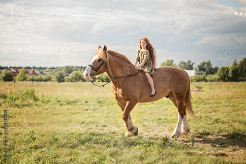 girl with a horse © Elena