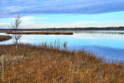 Tranquil wilderness lake © PekkaLinna