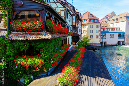 Billede på lærred view in the district La Petite France in Strasbourg, France