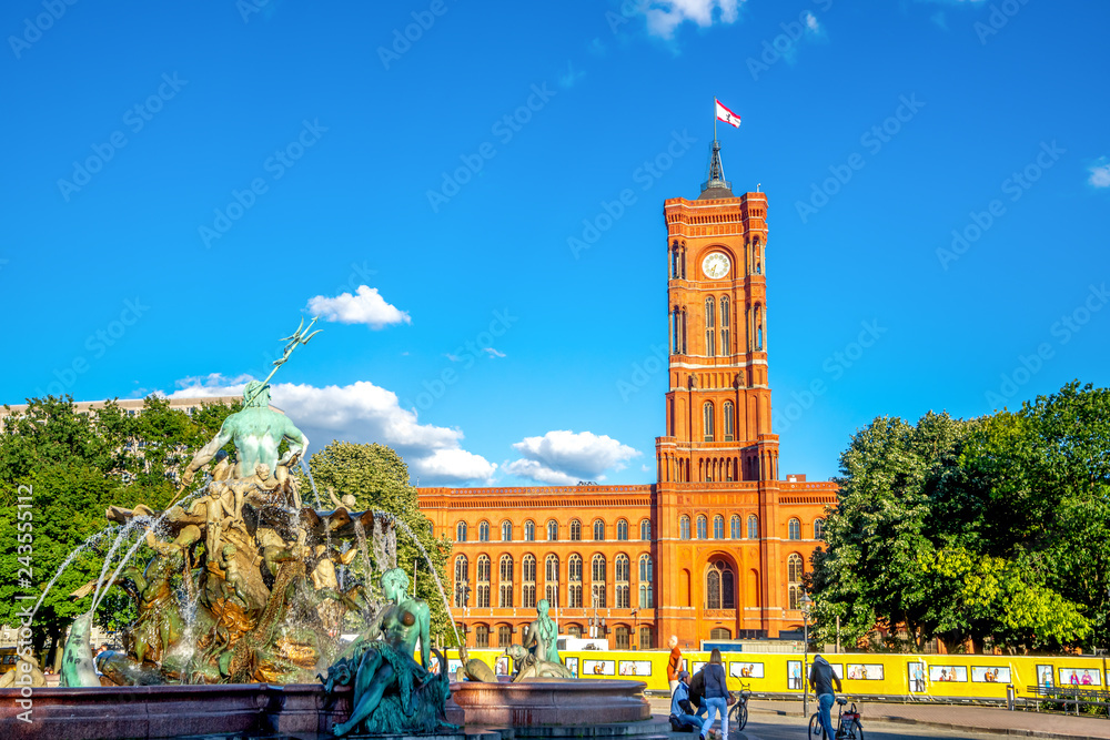 Fototapeta premium Berlin, Czerwony Ratusz
