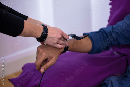 Obraz na płótnie Biofeedback Theraphy Patient Being Tested