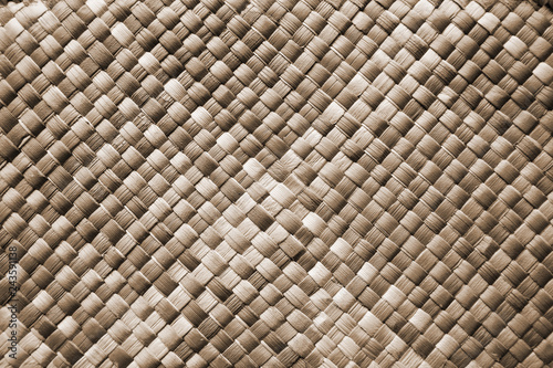 Canvastavla Maori woven flax kite bag