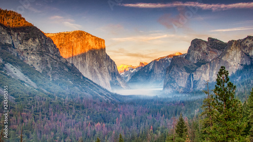 Sunset at Yosemite Valley seen from Tunnel View