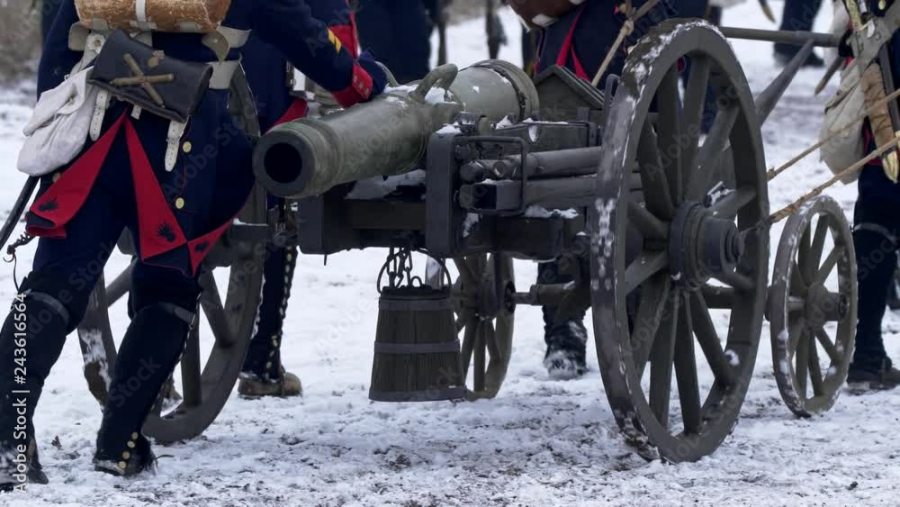 Napoleon army soldiers with artillery cannon